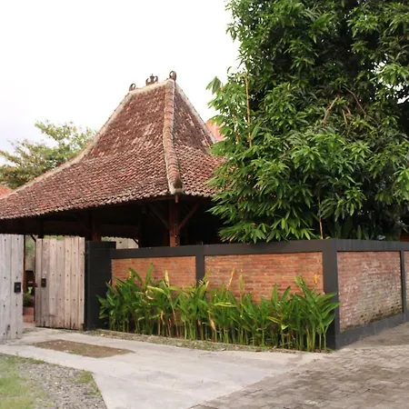 Omah Pugeran Jogja Hotel